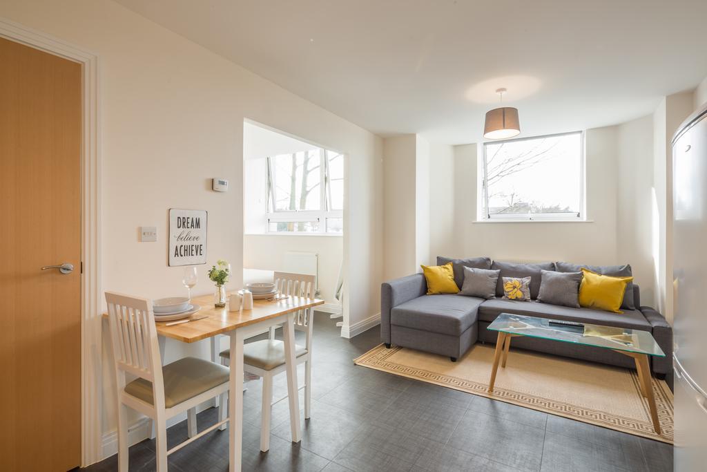 Skyline Serviced Apartments - Стівенідж Екстер'єр фото