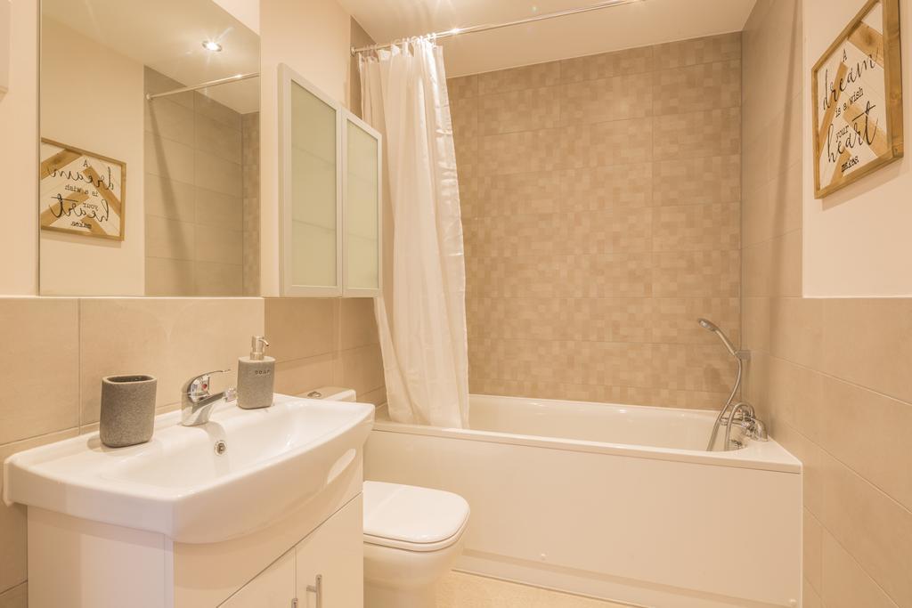 Skyline Serviced Apartments - Стівенідж Екстер'єр фото